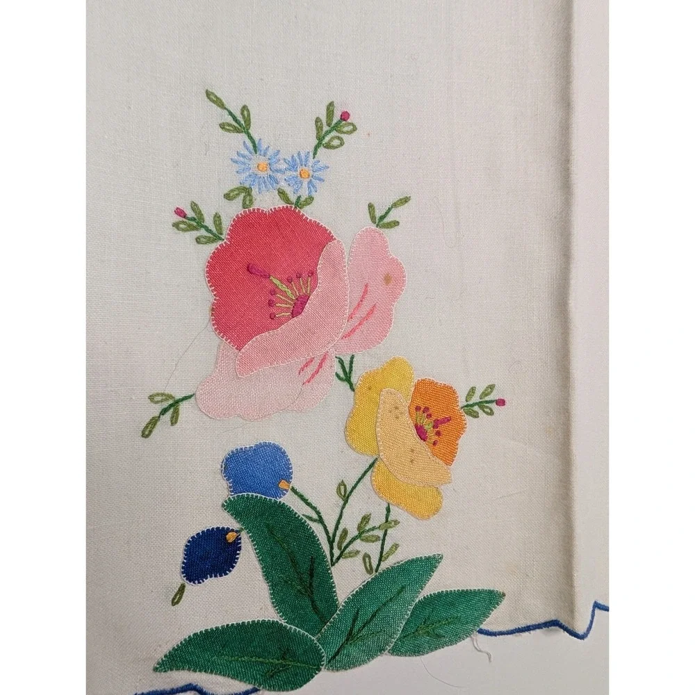 Vtg Set 2 Floral Applique Hand‎ Guest Towels White Scalloped Cottagecore 14